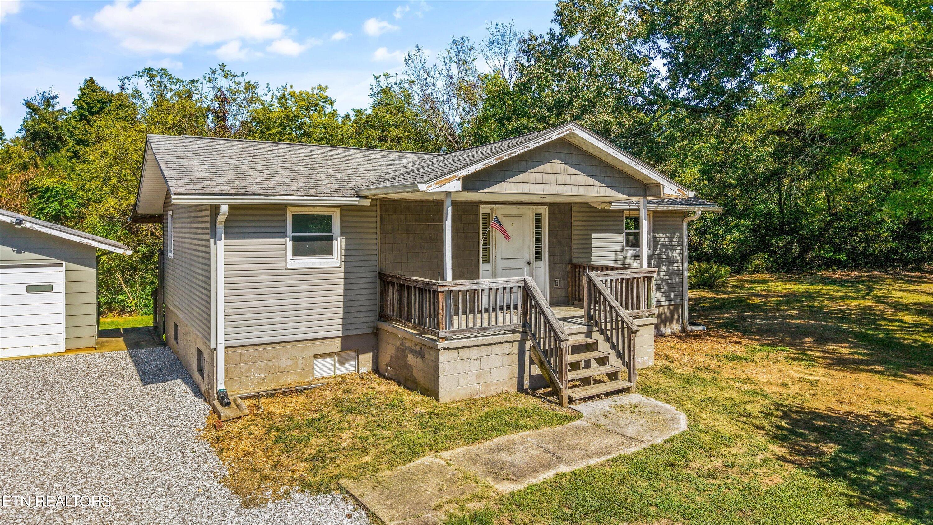 1832 Amherst Road Knoxville, TN 37909 - Photo 2 of 37 02-1832 Amherst Rd 01