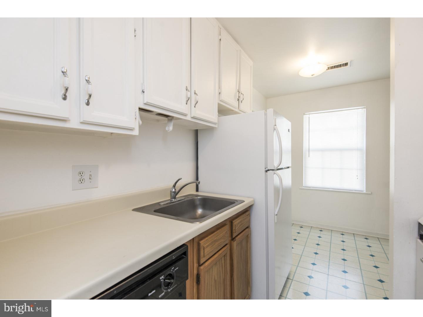 428 Harmon Road, Unit B Philadelphia, PA 19128 - Photo 9 of 24