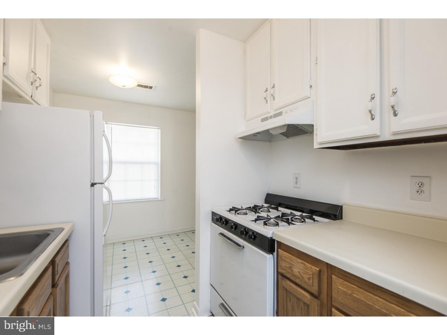 428 Harmon Road, Unit B Philadelphia, PA 19128 - Photo 10 of 24