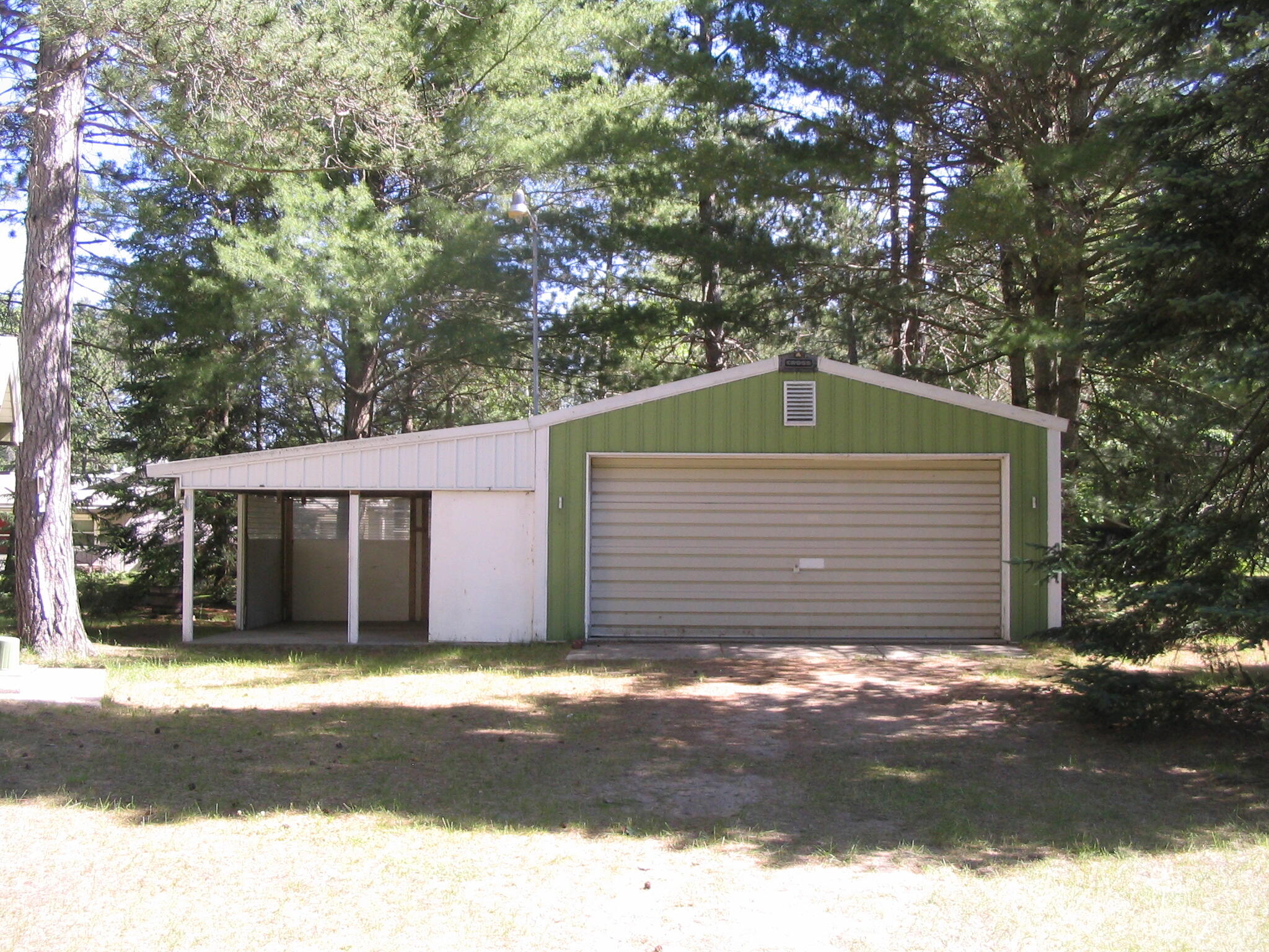 9595 South Oak Road Roscommon, MI 48653 - Photo 3 of 26 Gallery Image 3