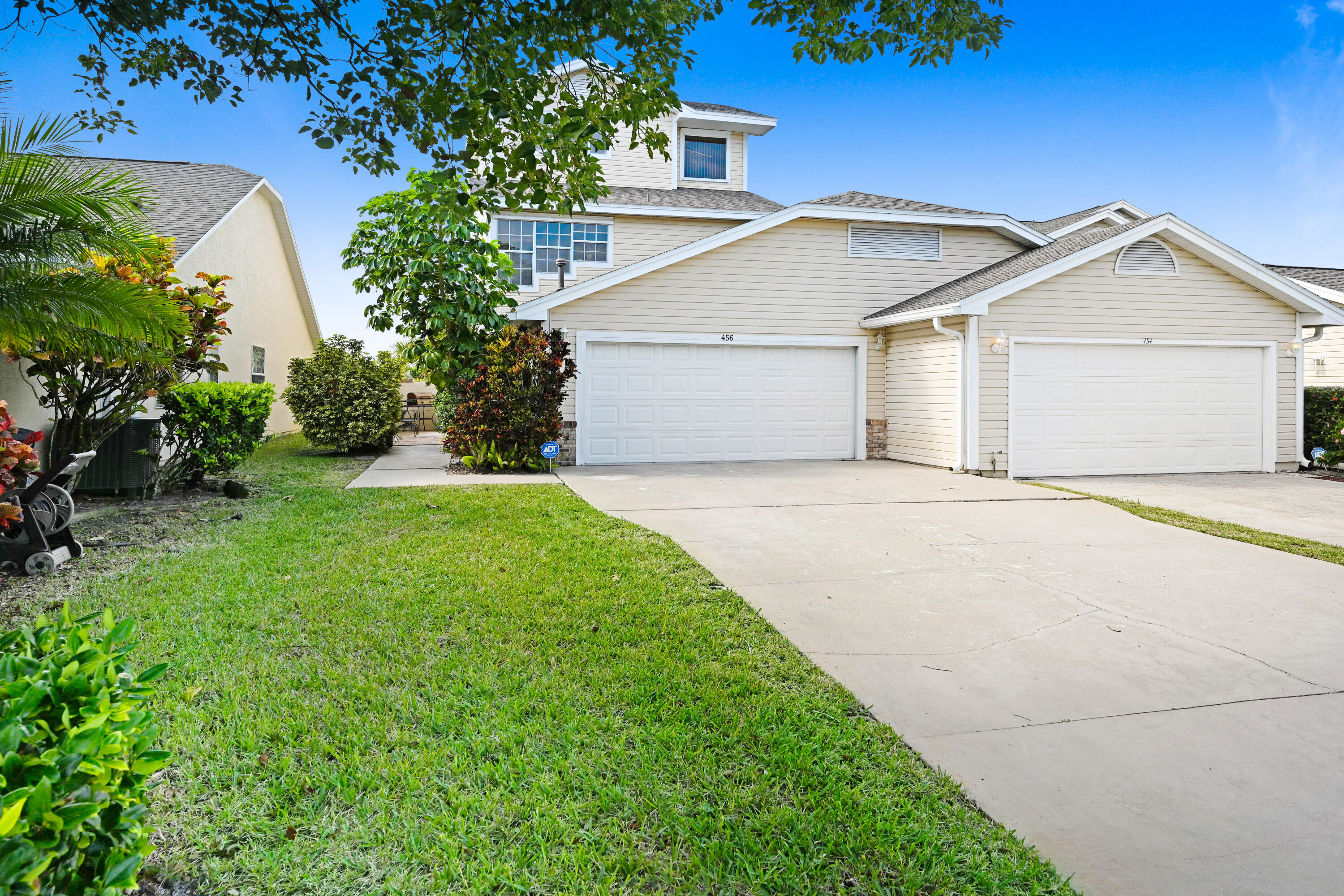456 Prestwick Court Melbourne, FL 32940 - Photo 3 of 74 DSC_4511