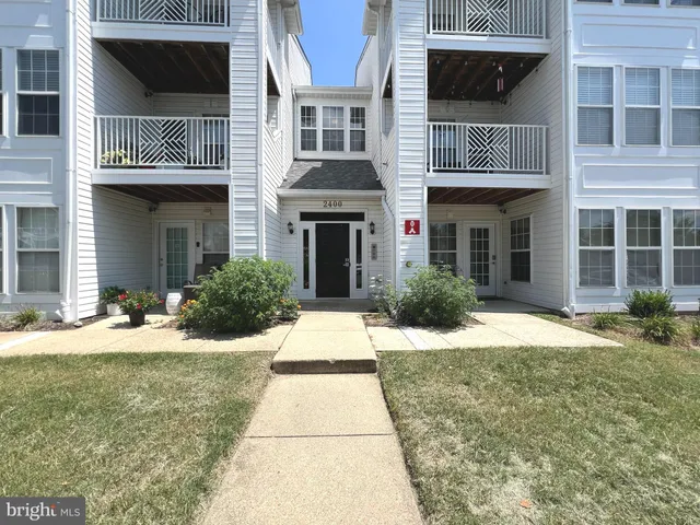 a house view with a outdoor space