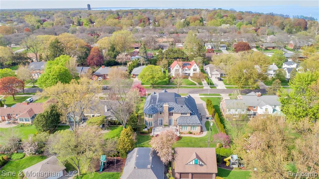 45 Roslyn Road Grosse Pointe Shores, MI 48236 - Photo 77 of 88