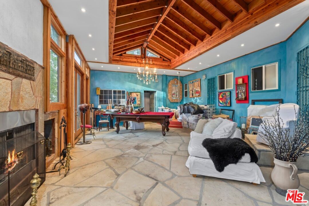 14949 Valley Vista Boulevard Sherman Oaks, CA 91403 - Photo 3 of 9 a outdoor space with lots of furniture and plants