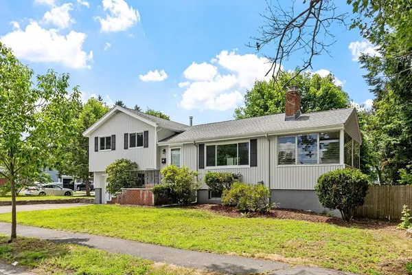 $4,400 | 4 June Lane, Newton, MA 02459