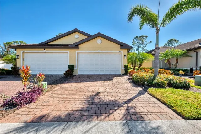 $2,300 | 12075 Firewheel Place, Venice, FL 34293