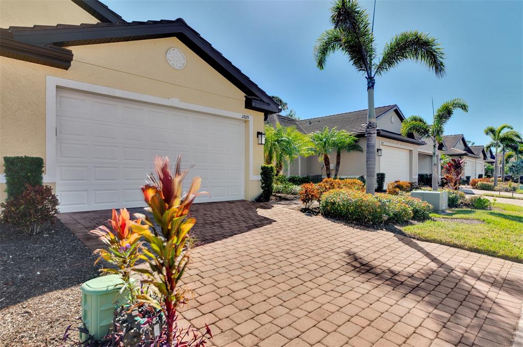12075 Firewheel Place Venice, FL 34293 - Photo 2 of 27