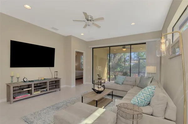 $2,300 | 12075 Firewheel Place, Venice, FL 34293