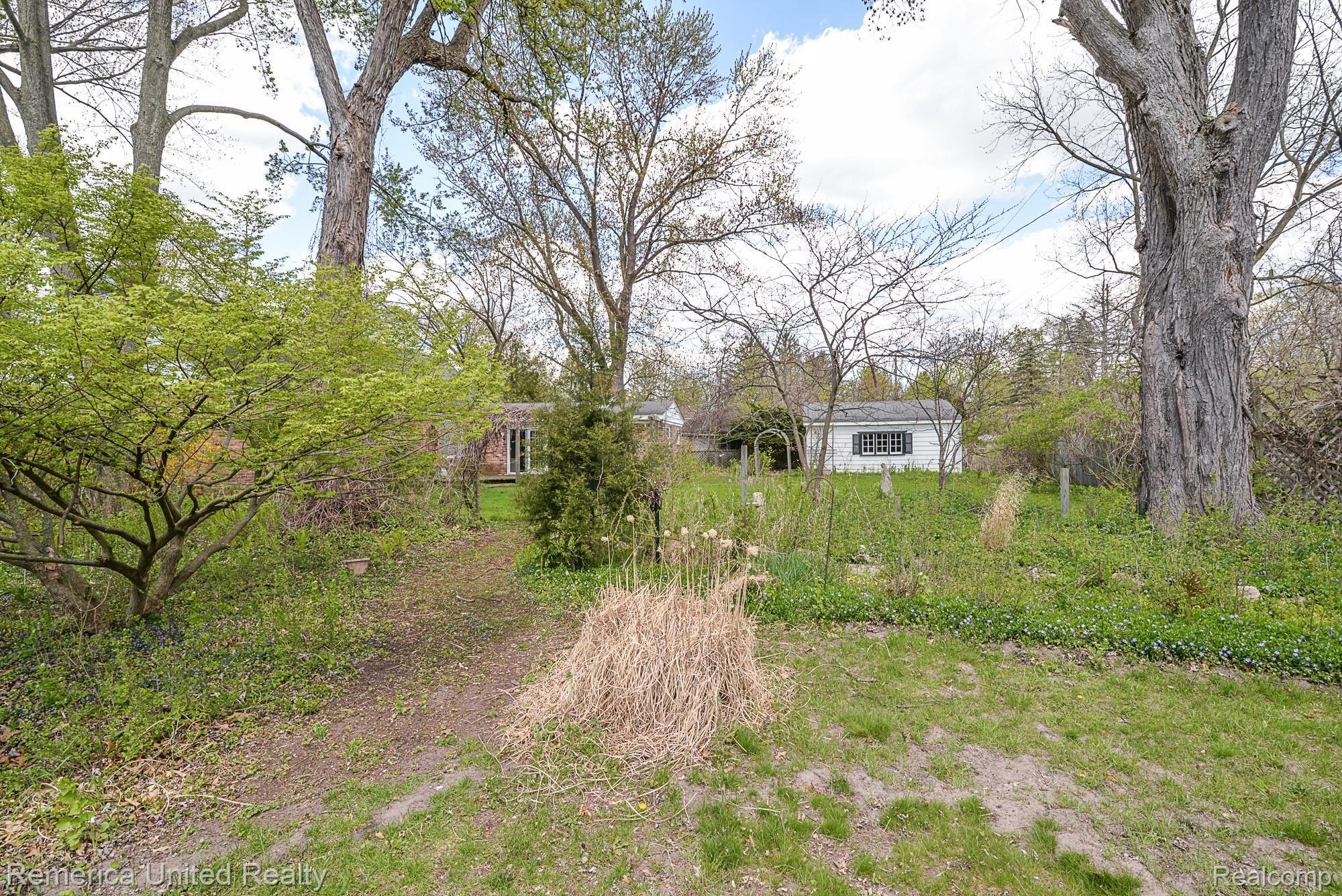 25660 Code Southfield, MI 48033 - Photo 12 of 60 DSC_8305.jpg