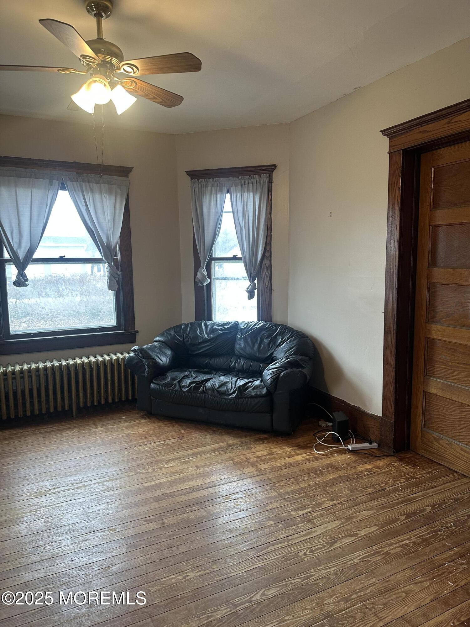 628 Irving Place Long Branch, NJ 07740 - Photo 4 of 25 IMG_0025