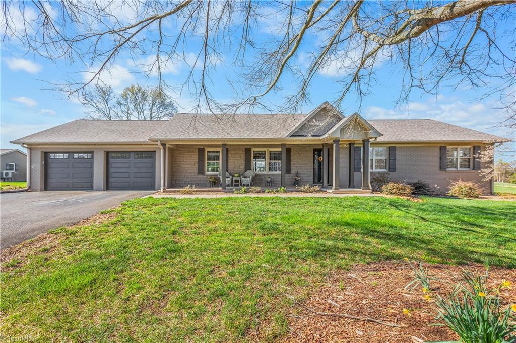 1358 Armstrong Road Jonesville, NC 28642 - Photo 4 of 46