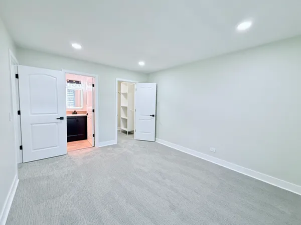 $2,600 | 98 Marble Hill Court, Unit B2, Schaumburg, IL 60193