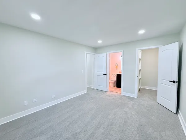 $2,600 | 98 Marble Hill Court, Unit B2, Schaumburg, IL 60193