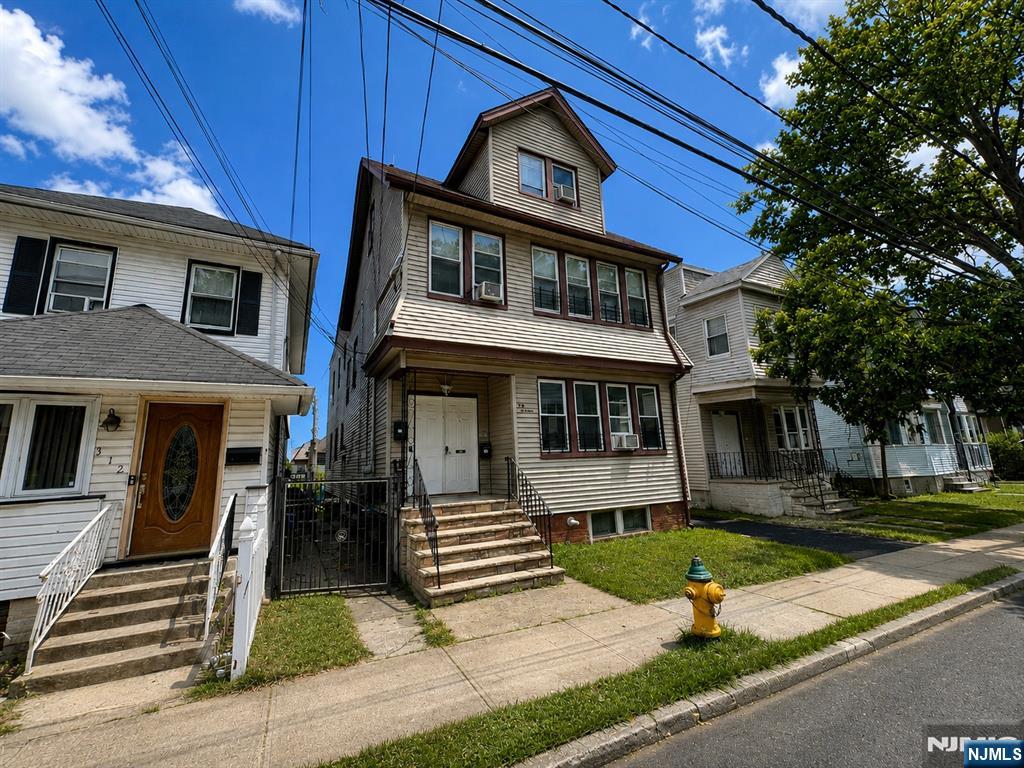 314 Smith Street Newark, NJ 07106 - Photo 1 of 17