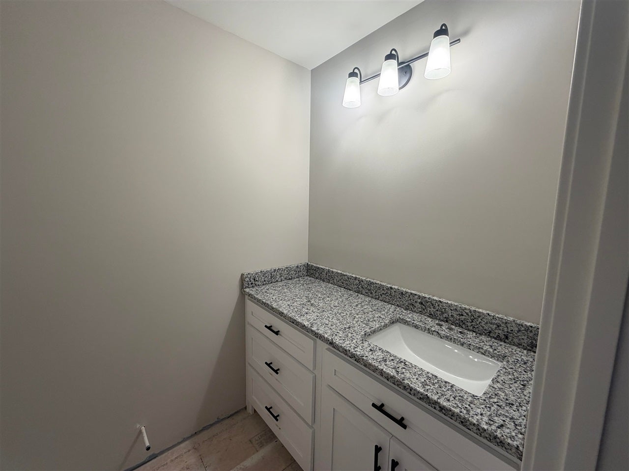 111 Ralph A Young Road Bowling Green, KY 42101 - Photo 8 of 12 Gallery Image 8