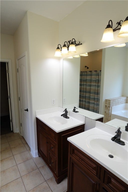 1405 Cummings Road Smiths Station, AL 36877 - Photo 14 of 20 Primary Bath