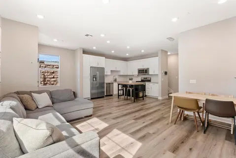 $765,000 | 1209 Sunrise View, Unit 105, San Marcos, CA 92078