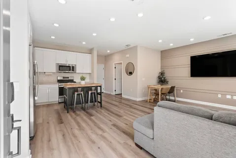 $765,000 | 1209 Sunrise View, Unit 105, San Marcos, CA 92078