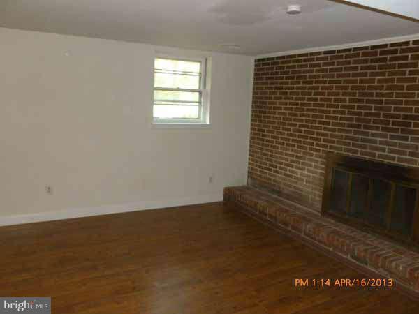 133 Calhoun Street Edgewater, MD 21037 - Photo 16 of 29 Family Room