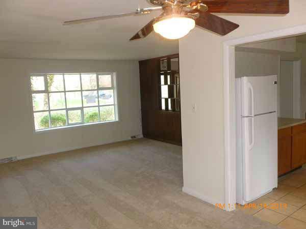 133 Calhoun Street Edgewater, MD 21037 - Photo 5 of 29 Dining Room