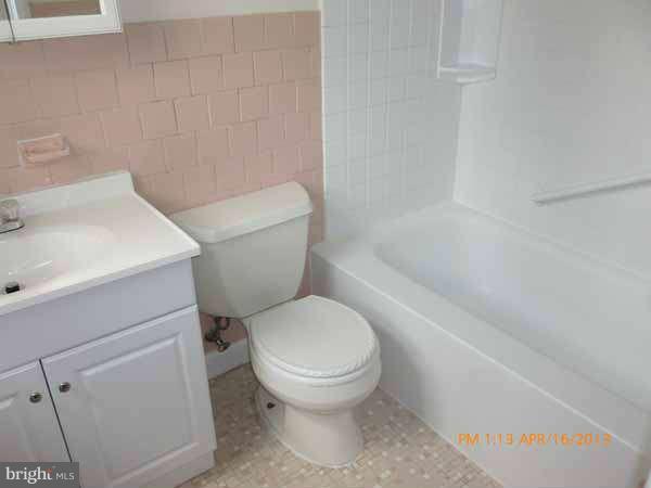 133 Calhoun Street Edgewater, MD 21037 - Photo 10 of 29 Bath (Master)