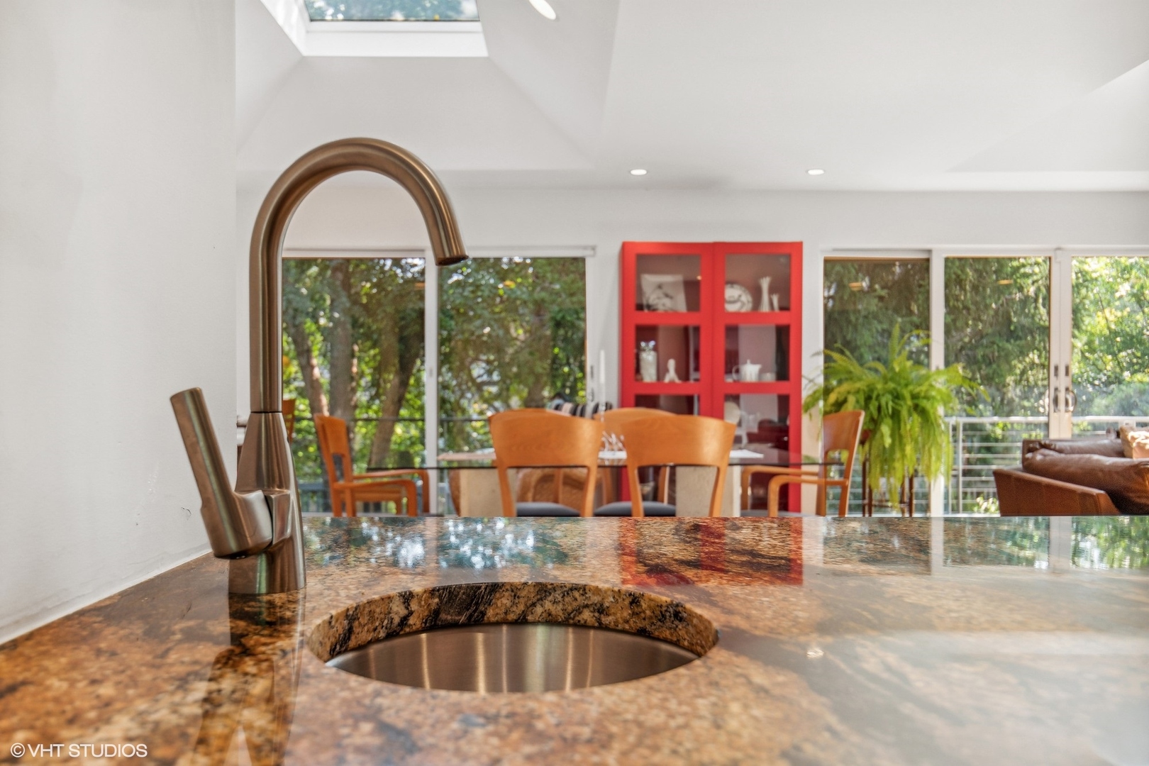 2921 Sheridan Road Evanston, IL 60201 - Photo 14 of 38 a dining area with furniture and window