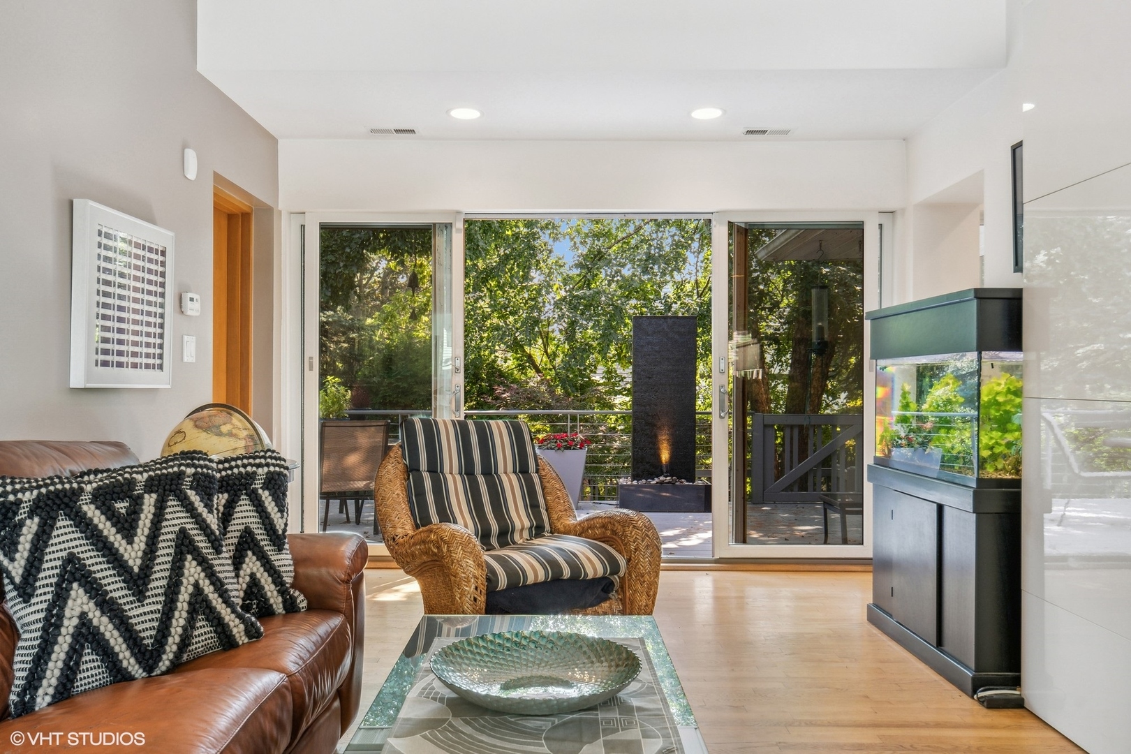 2921 Sheridan Road Evanston, IL 60201 - Photo 16 of 38 a living room with furniture and a floor to ceiling window