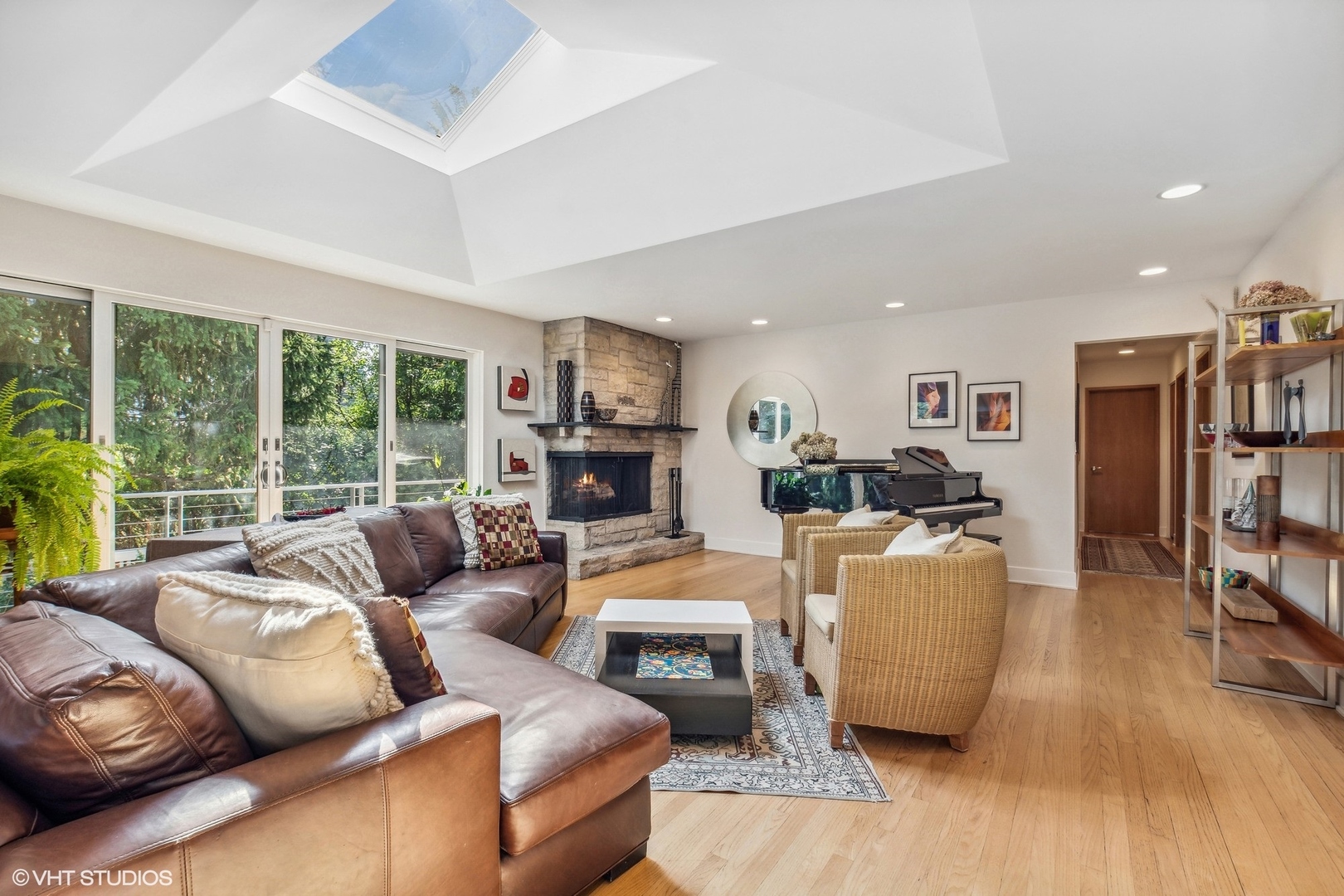2921 Sheridan Road Evanston, IL 60201 - Photo 6 of 38 a living room with furniture and a large window