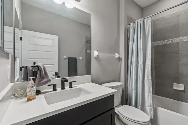 $413,200 | 19322 Hawk Valley Drive, Tampa, FL 33647