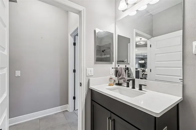 $413,200 | 19322 Hawk Valley Drive, Tampa, FL 33647