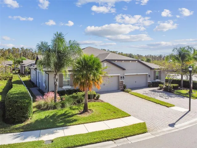 $413,200 | 19322 Hawk Valley Drive, Tampa, FL 33647