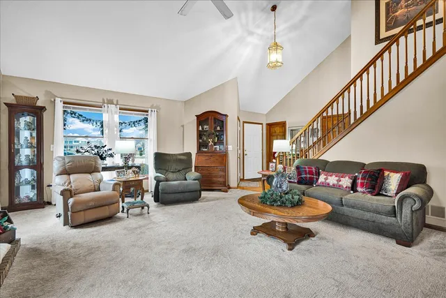 $320,000 | 717 Thistlewood Court, Normal, IL 61761