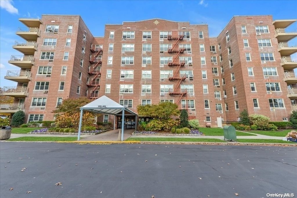 23-45 Bell Blvd Unit 2C  