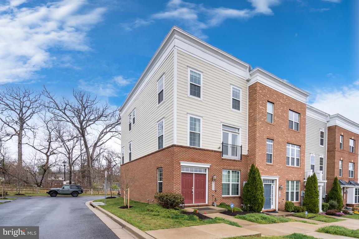 2111 Little Sorrel Way Silver Spring, MD 20902 - Photo 1 of 35 Gallery Image 1