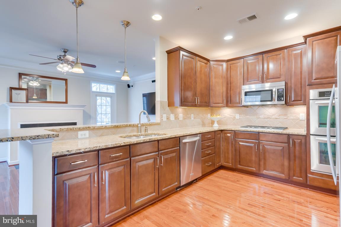 2111 Little Sorrel Way Silver Spring, MD 20902 - Photo 16 of 35 Gallery Image 16