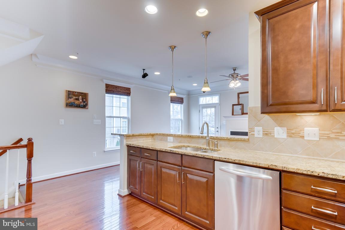2111 Little Sorrel Way Silver Spring, MD 20902 - Photo 17 of 35 Gallery Image 17