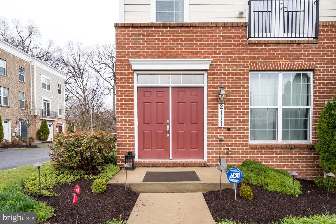 2111 Little Sorrel Way Silver Spring, MD 20902 - Photo 4 of 35 Gallery Image 4