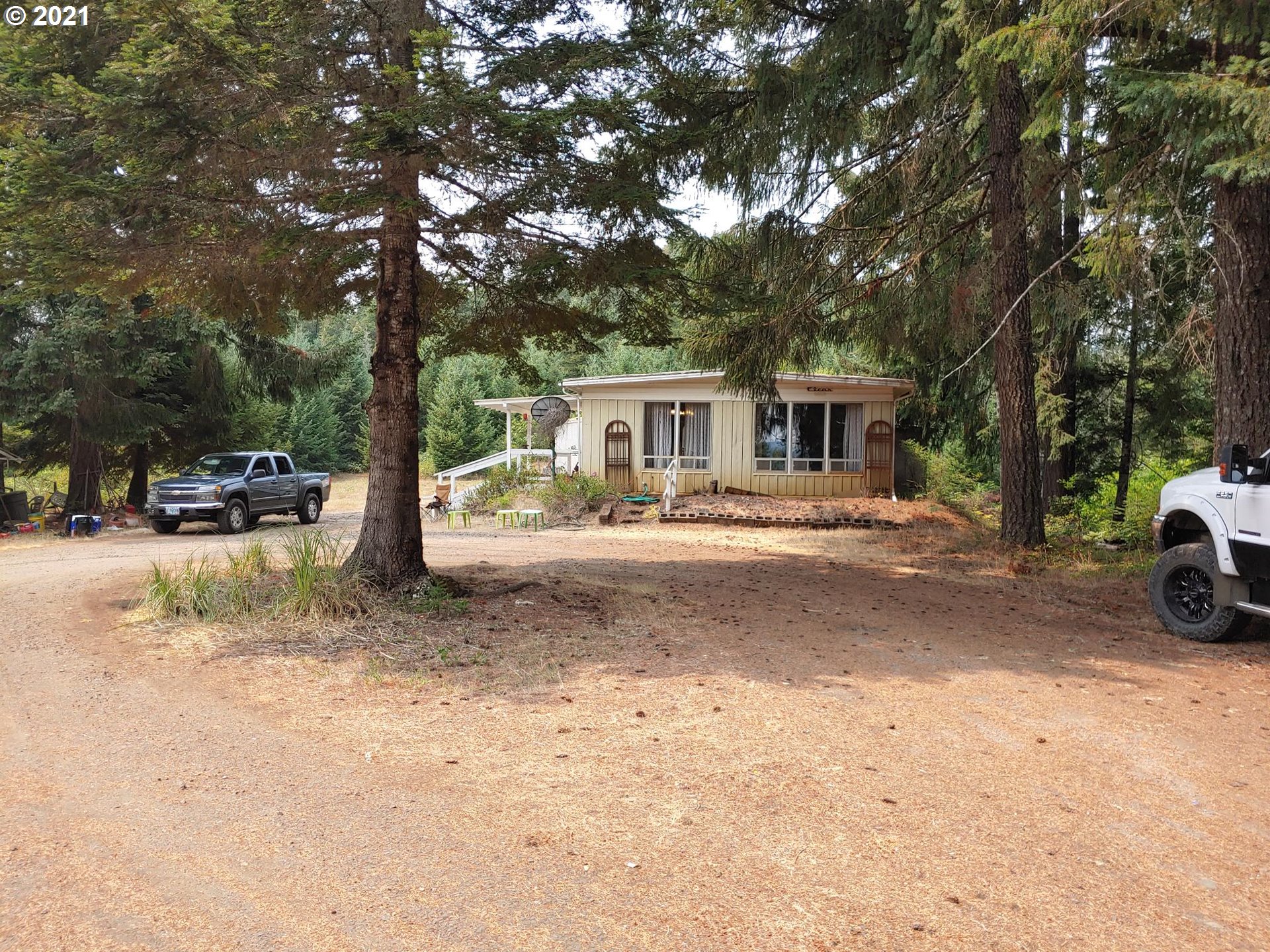 294 Wildcat Road Camas Valley, OR 97416 - Photo 11 of 18