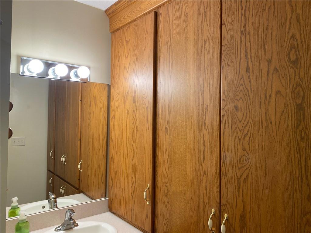 415 Hackett Road Goshen, IN 46528 - Photo 11 of 45 Gallery Image 11
