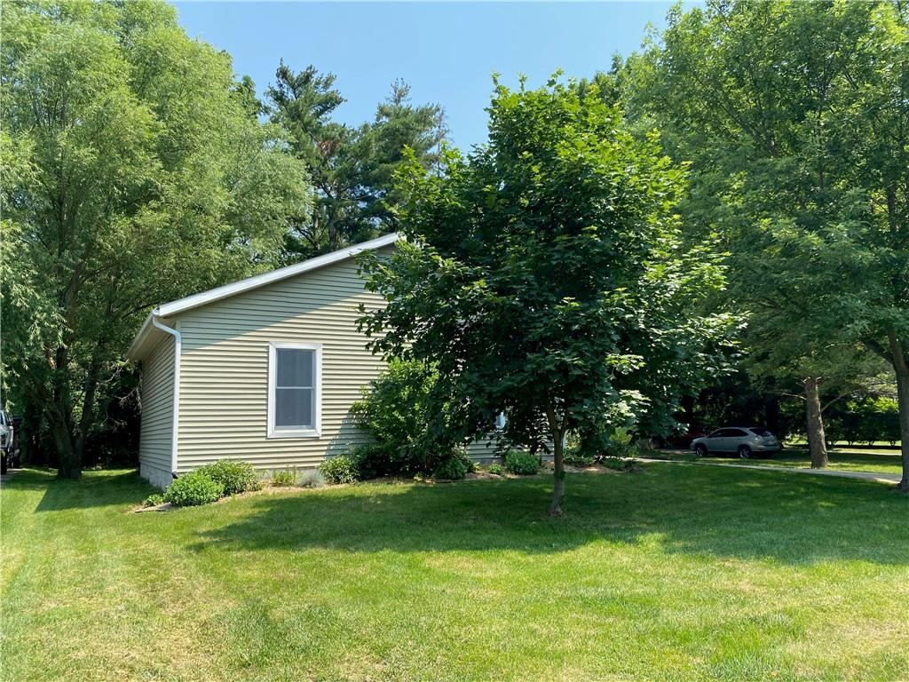 415 Hackett Road Goshen, IN 46528 - Photo 12 of 45 Gallery Image 12