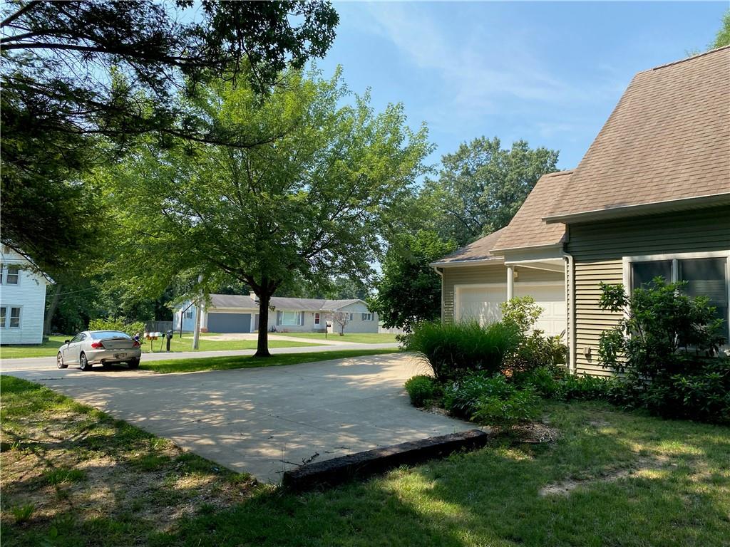 415 Hackett Road Goshen, IN 46528 - Photo 15 of 45 Gallery Image 15