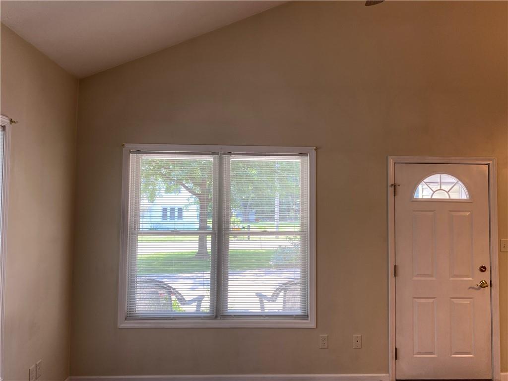 415 Hackett Road Goshen, IN 46528 - Photo 6 of 45 Gallery Image 6