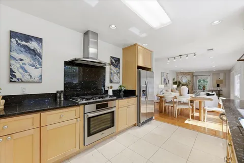 $2,788,000 | 4258 Jefferson Avenue, Woodside, CA 94062