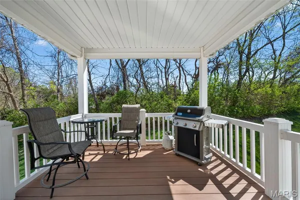 $375,000 | 305 Newport Drive, St. Peters, MO 63376