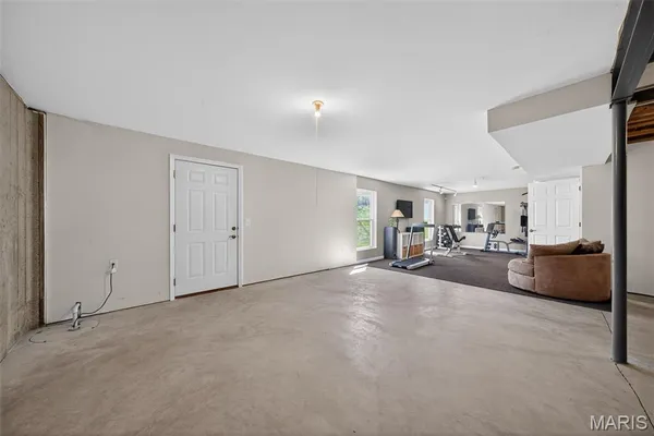 $375,000 | 305 Newport Drive, St. Peters, MO 63376