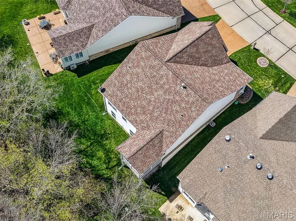 $375,000 | 305 Newport Drive, St. Peters, MO 63376