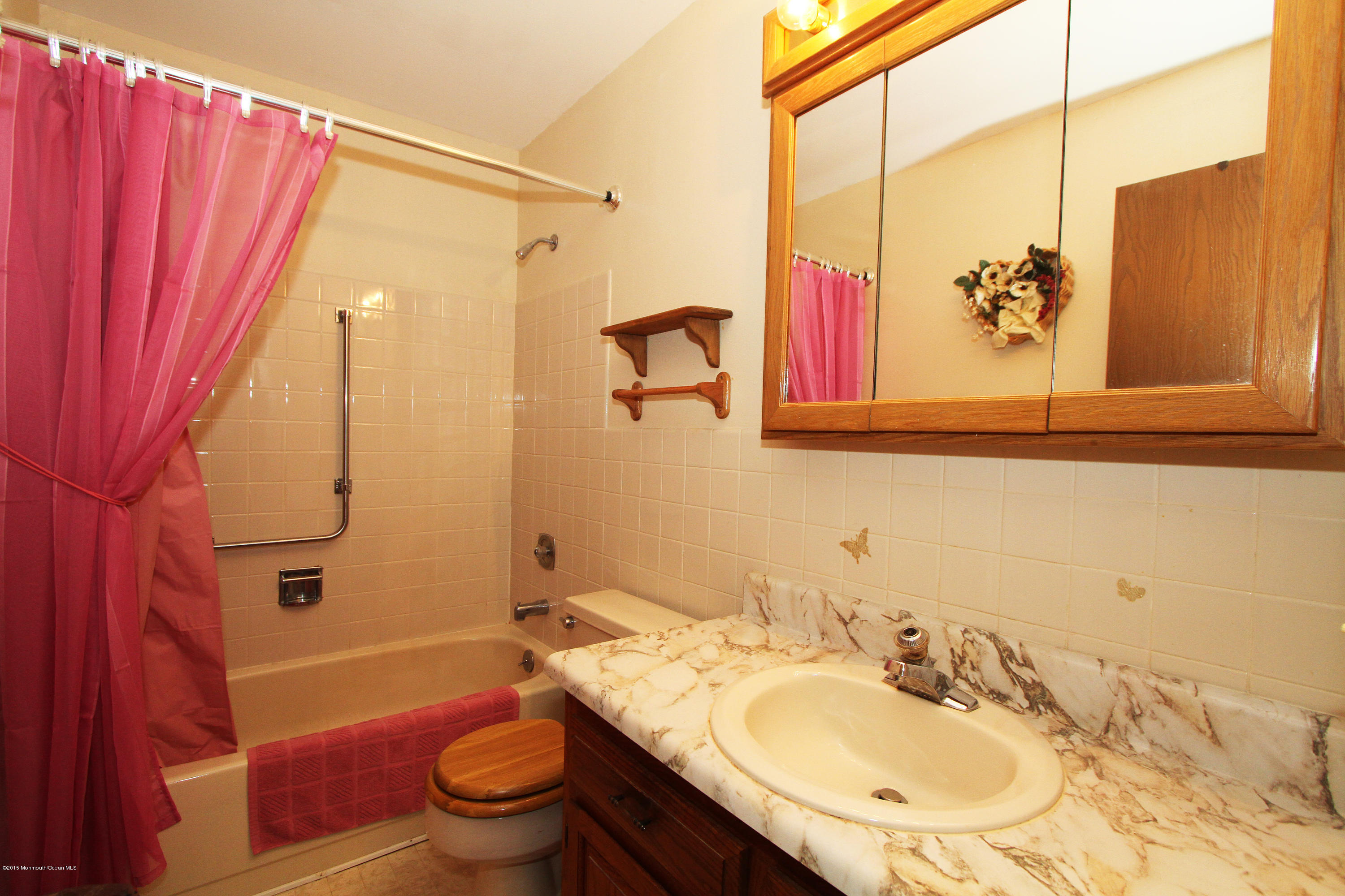 139 A Sunset Road, Unit A Whiting, NJ 08759 - Photo 10 of 19 Full Bath