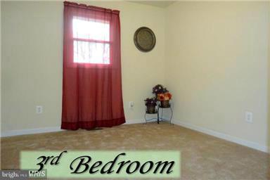 264 Caldwell Road Pasadena, MD 21122 - Photo 17 of 21 Bedroom