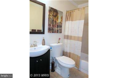 264 Caldwell Road Pasadena, MD 21122 - Photo 6 of 21 Bath