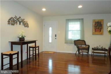 264 Caldwell Road Pasadena, MD 21122 - Photo 7 of 21 Family Room